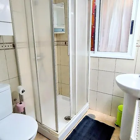 Casa Canaria Shared House بيت ضيافة