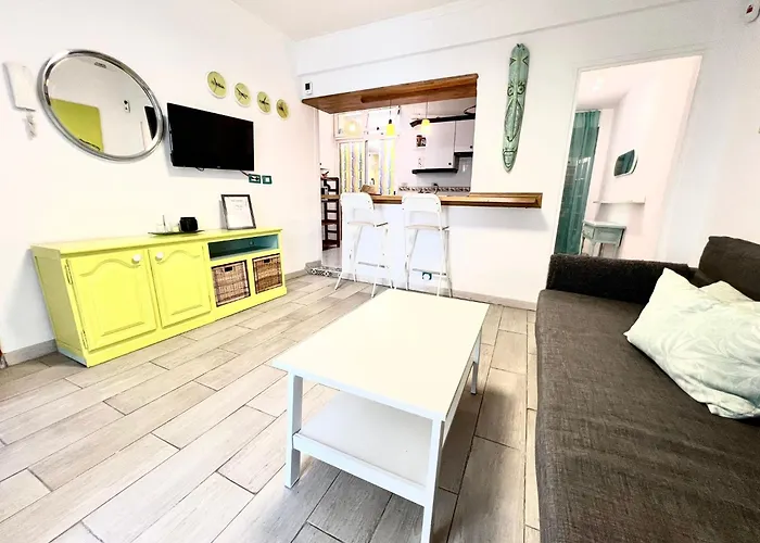 Casa Canaria Shared House * エル・メダノ