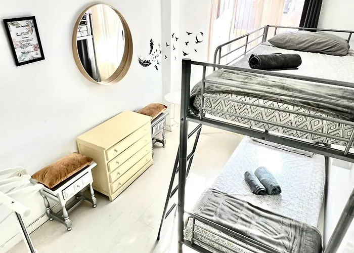 ゲストハウス Casa Canaria Shared House